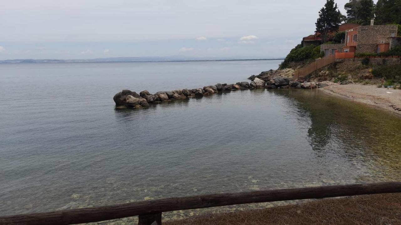 La Terrazza sulla Spiaggia Porto Santo Stefano  Esterno foto