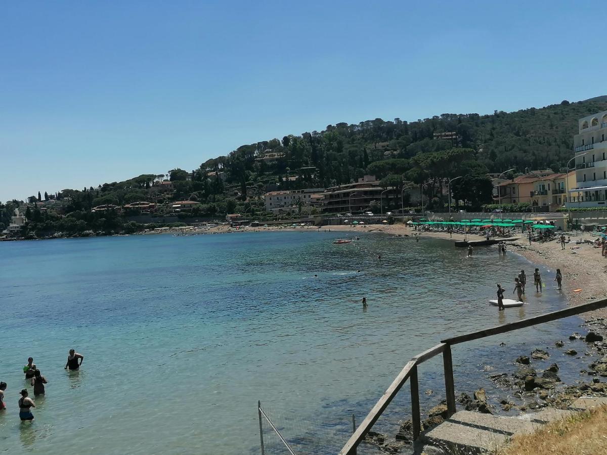 La Terrazza sulla Spiaggia Porto Santo Stefano  Esterno foto